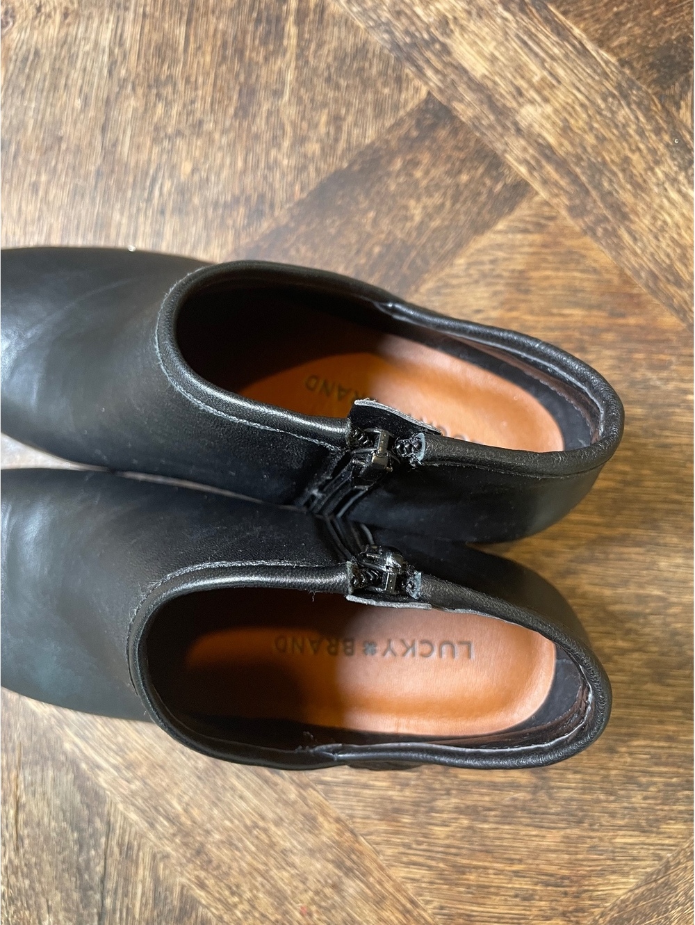 Lucky Brand soft black leather ankle Chelsea boot size 6 - Picture 6 of 8